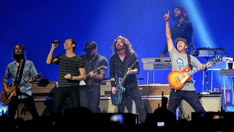 See FOO FIGHTERS Perform BLACK SABBATH’s ‘War Pigs’ With ZAC BROWN, TOM MORELLO For Super Bowl Concert