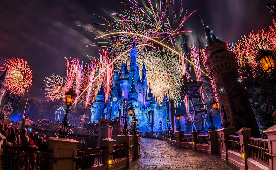 Disney World uncovers hours for New Year's Eve Entertainment Paper