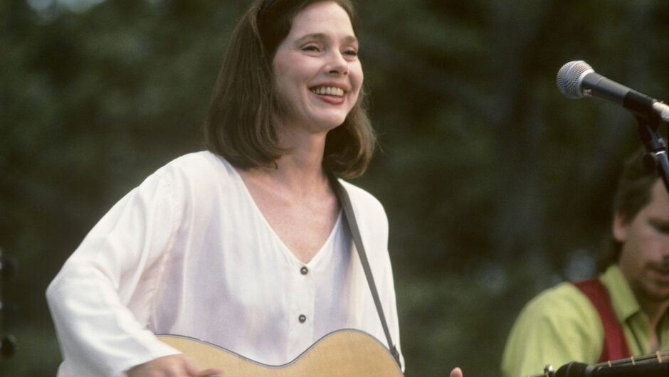 Nanci Griffith returns home