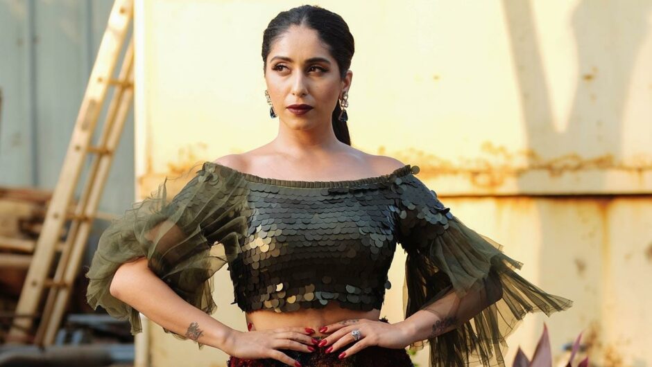 Neha Bhasin says non-film music is becoming the overwhelming focus once more