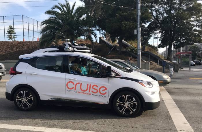 GM’s Cruise, Alphabet’s Waymo achieve licenses to offer self-driving rides