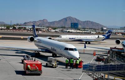 SkyWest Abolishes and Delays Great Many Flights