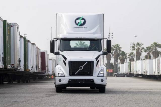 Volvo Trucks gets a record order for electric trucks from Maersk