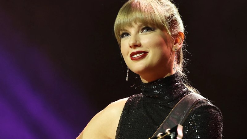 Taylor Swift turned down the 2023 NFL Super Bowl halftime show offer