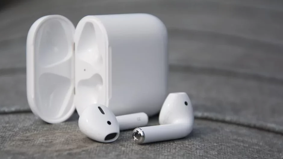 Apple is apparently in discusses to make AirPods and Beats earphones in India
