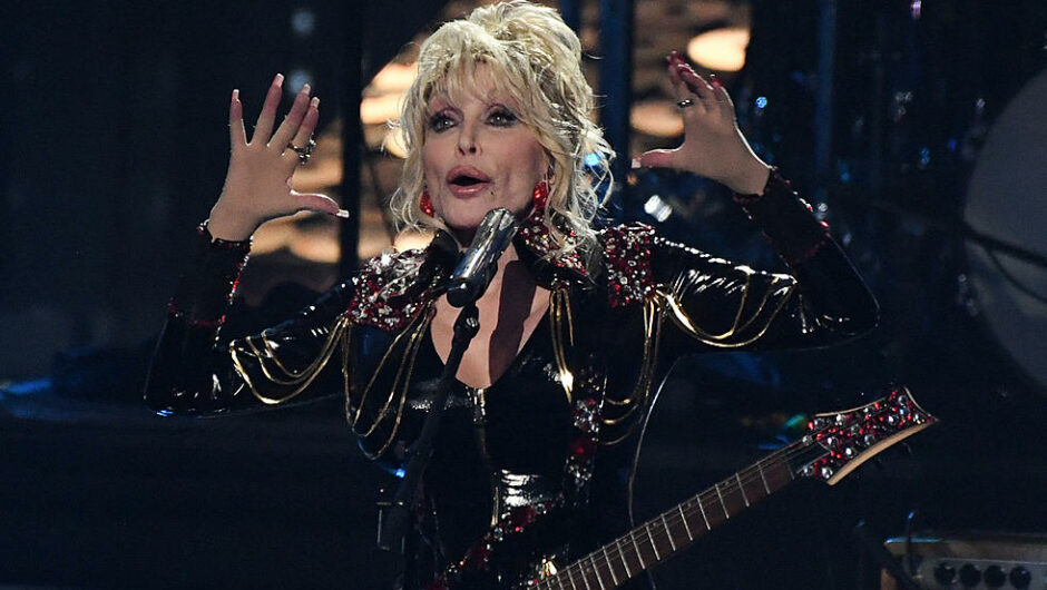 Dolly Parton performs a new rock song at the Rock and Roll Hall of Fame ceremony