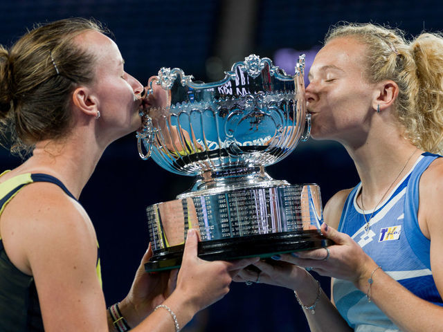 Barbora Krejcikova and Katerina Siniakova win the Australian Open doubles for their 7th major championship