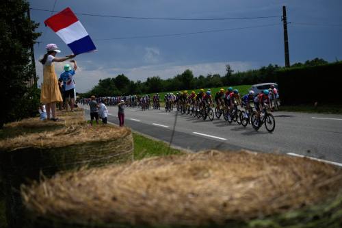 Philipsen Completes A Hat Trick Of Stage Victories In The Tour De France, As Vingegaard Retains The Yellow Jersey