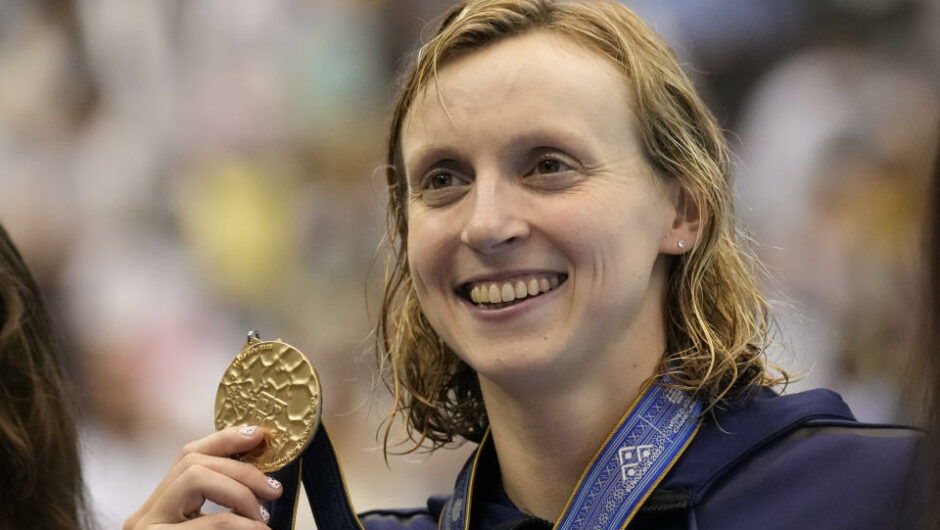 Katie Ledecky ties Michael Phelps’ record with predominant execution at Big showdowns