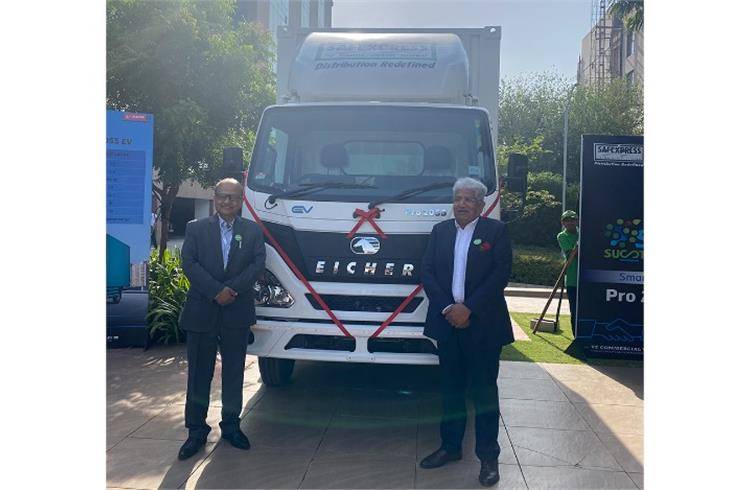 Safexpress Receives Its First Eicher Electric Vehicle (EV) And 100th M&HCV