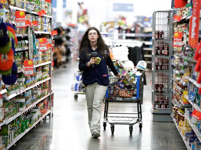 Walmart Modifies The Entry-Level Pay Scale For Store Employees