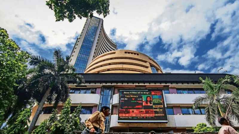 The 52-week high for IIFL Securities is reached as the share rises by more than 5%