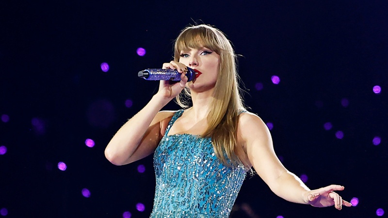 Taylor Swift Releases “The Life of a Showgirl,” The 12th Studio Album